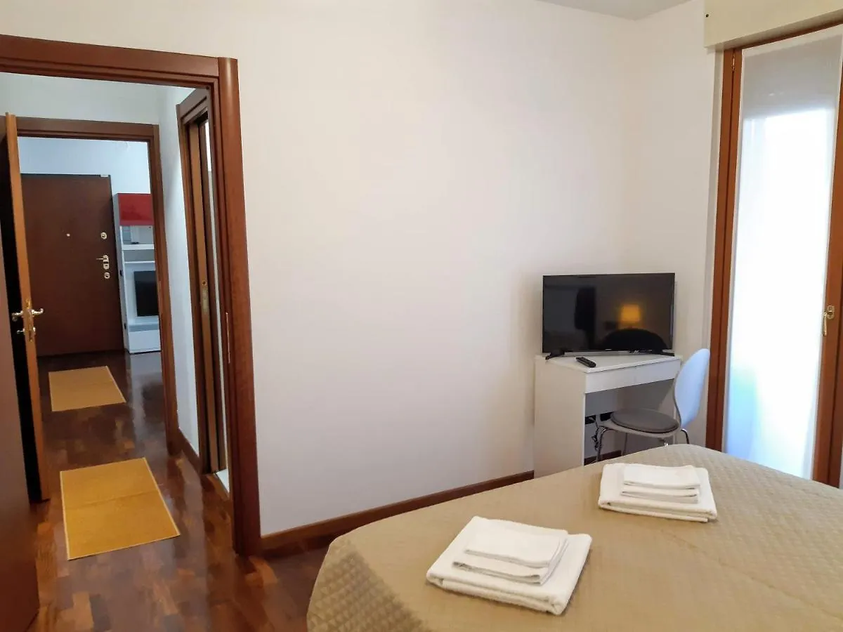 Suite Rent Milánó Apartman